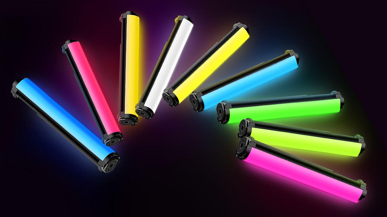 Tubi luminosi LED Yongnuo accesi in diversi colori